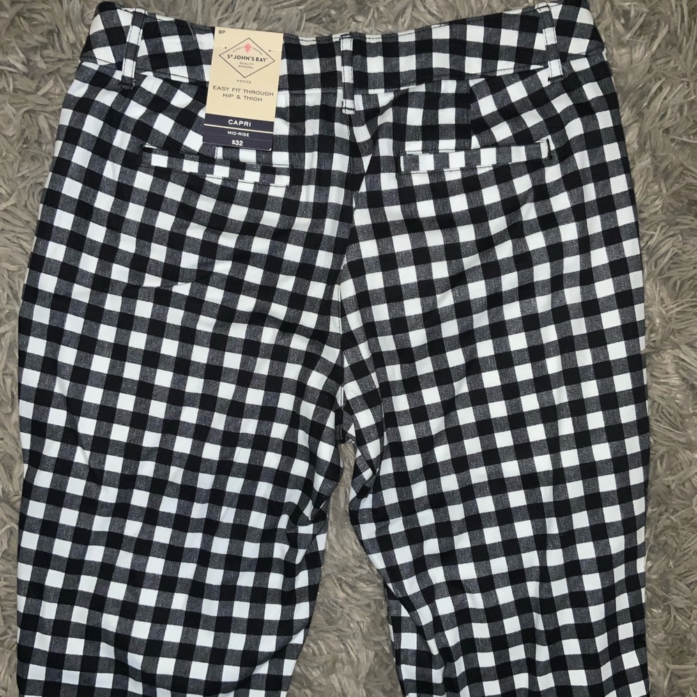 Gingham Capri Pants - Picture 2 of 3